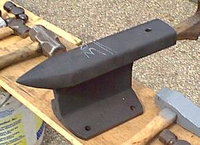 Short horned RR-rail anvil