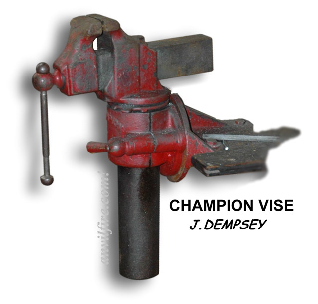 Champion Universal Vise Closeup