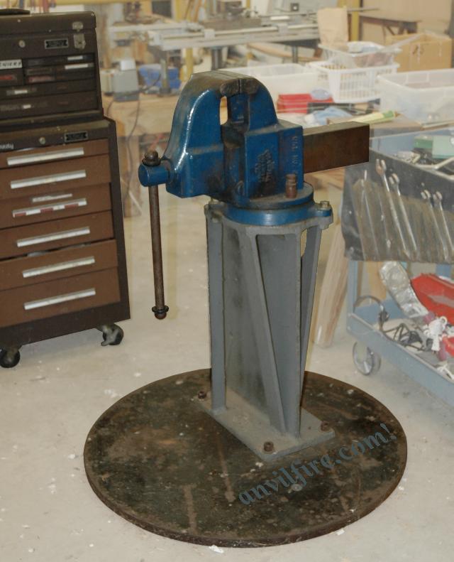 Big Columbian Tall Pattern Vise